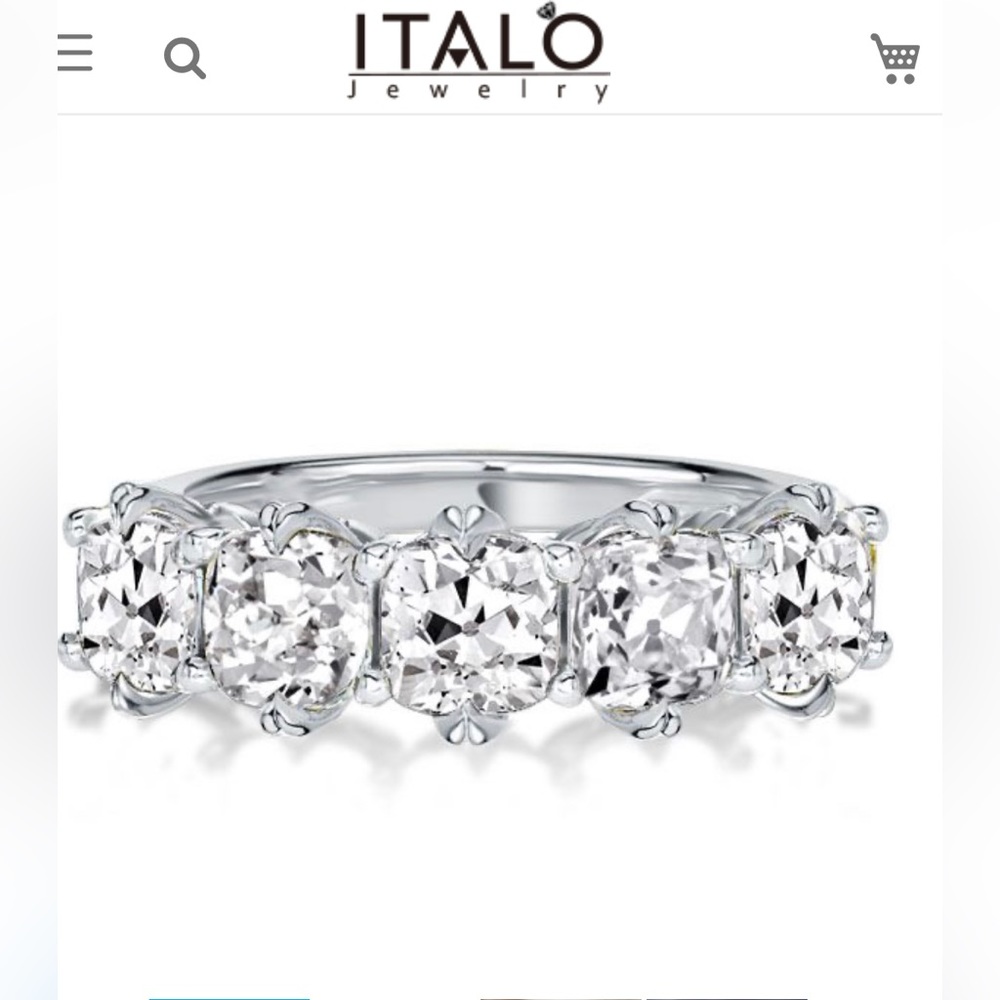 Italo Five Stone Cushion Cut Wedding Band